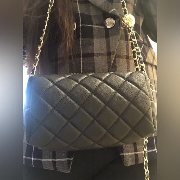 Authentic CHANEL Black Quilted Caviar Restyled Makeup Bag to Shoulder/Crossbody - Picture 5 of 15